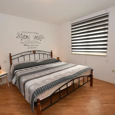 Affordable Bruno In Pula-good Location Pula
